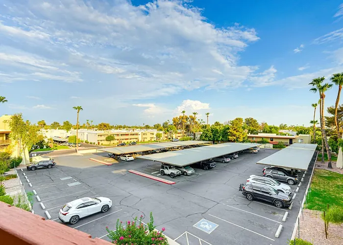 Community Perks! Walkable Old Town W/ Patio Scottsdale